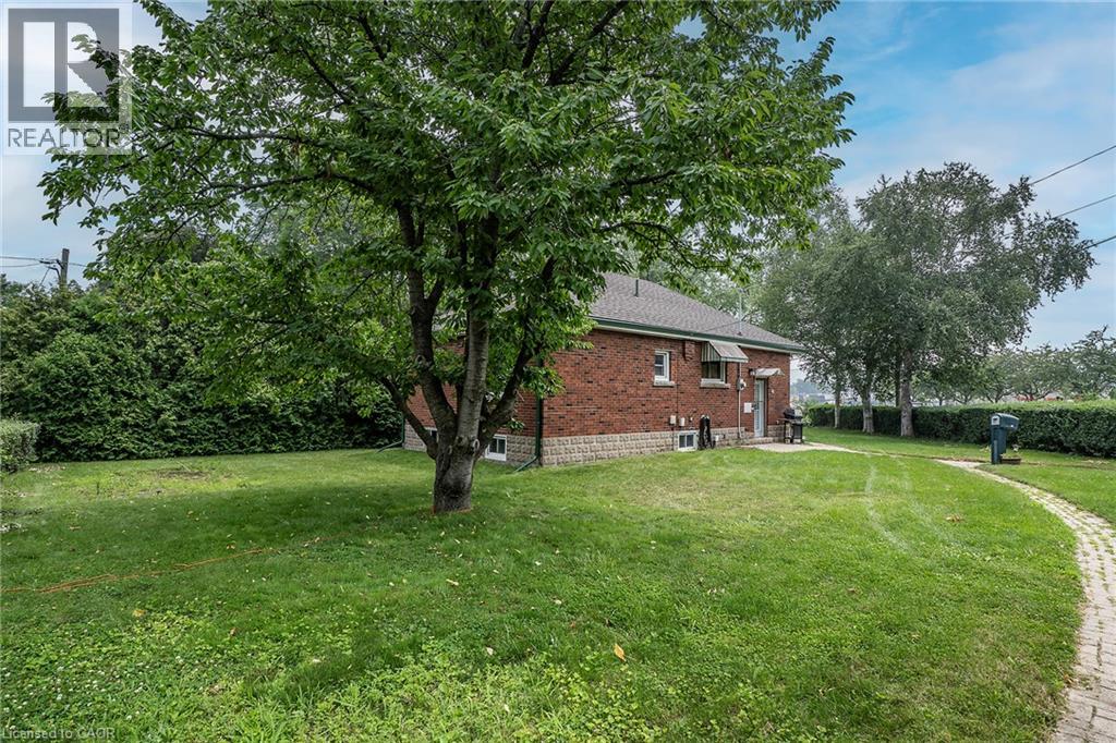 90 Osler Drive, Dundas, Ontario  L9H 4B5 - Photo 18 - 40849619