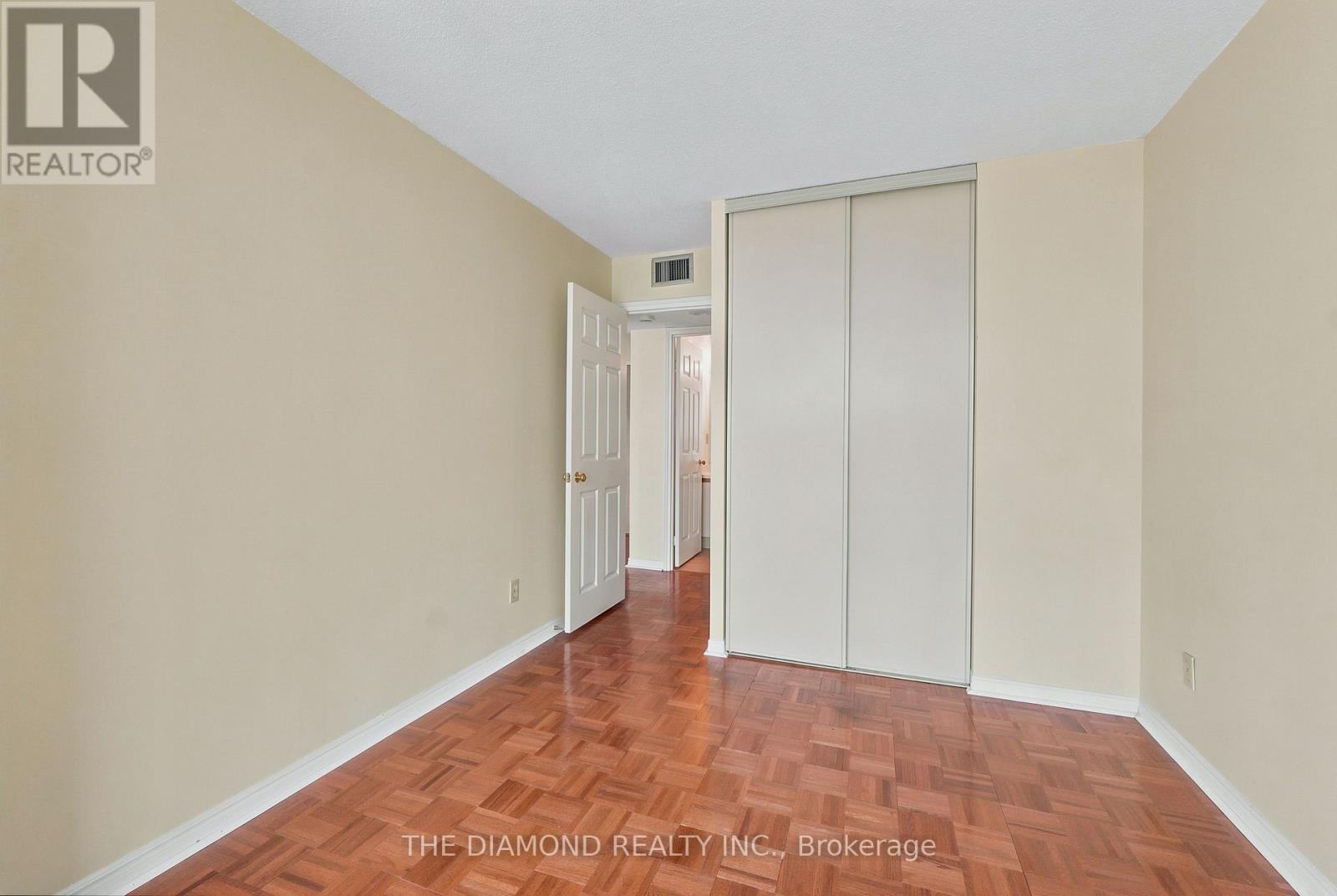 1805 - 1360 Rathburn Road E, Mississauga, Ontario  L4W 4H4 - Photo 22 - W13651956