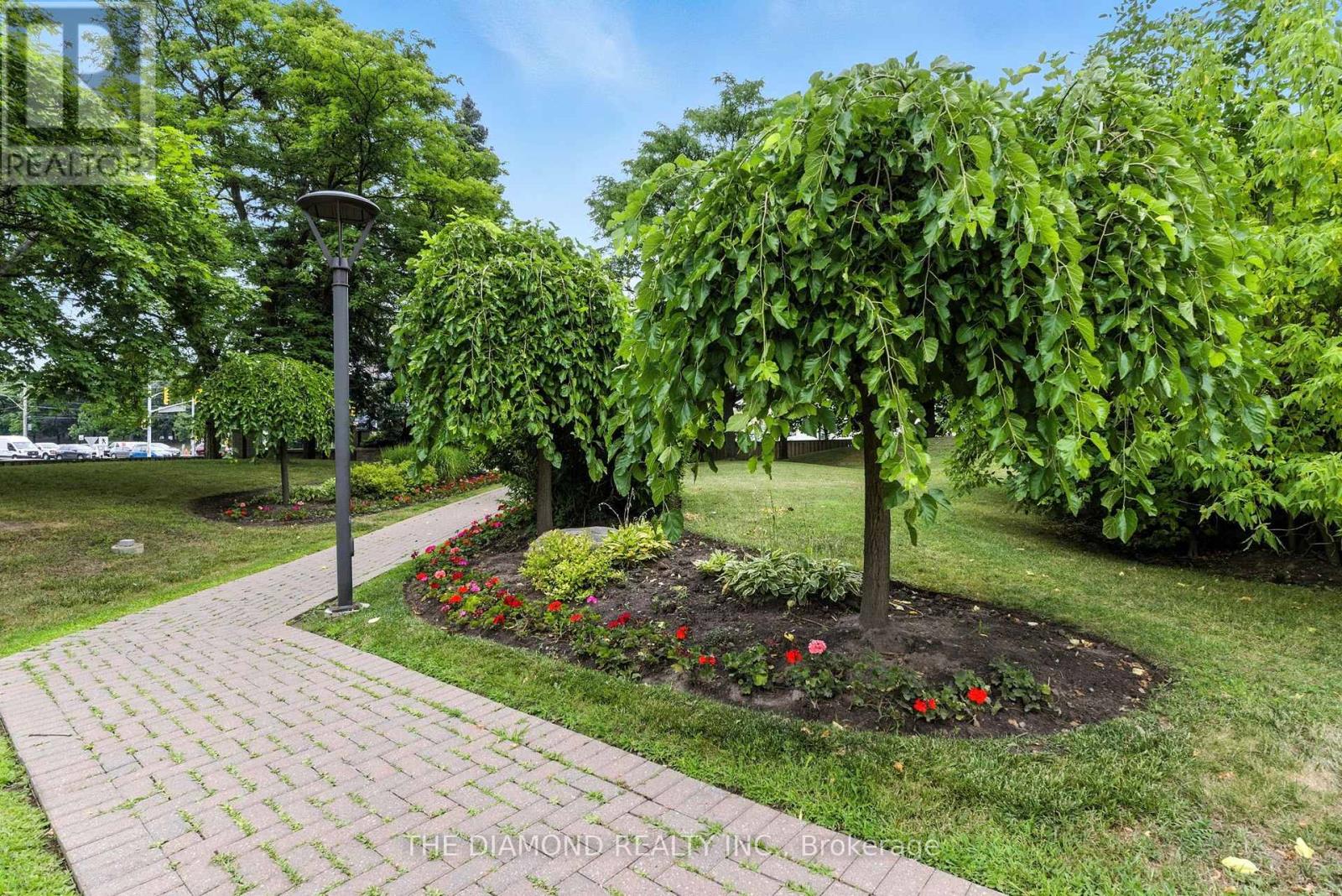 1805 - 1360 Rathburn Road E, Mississauga, Ontario  L4W 4H4 - Photo 3 - W13651956