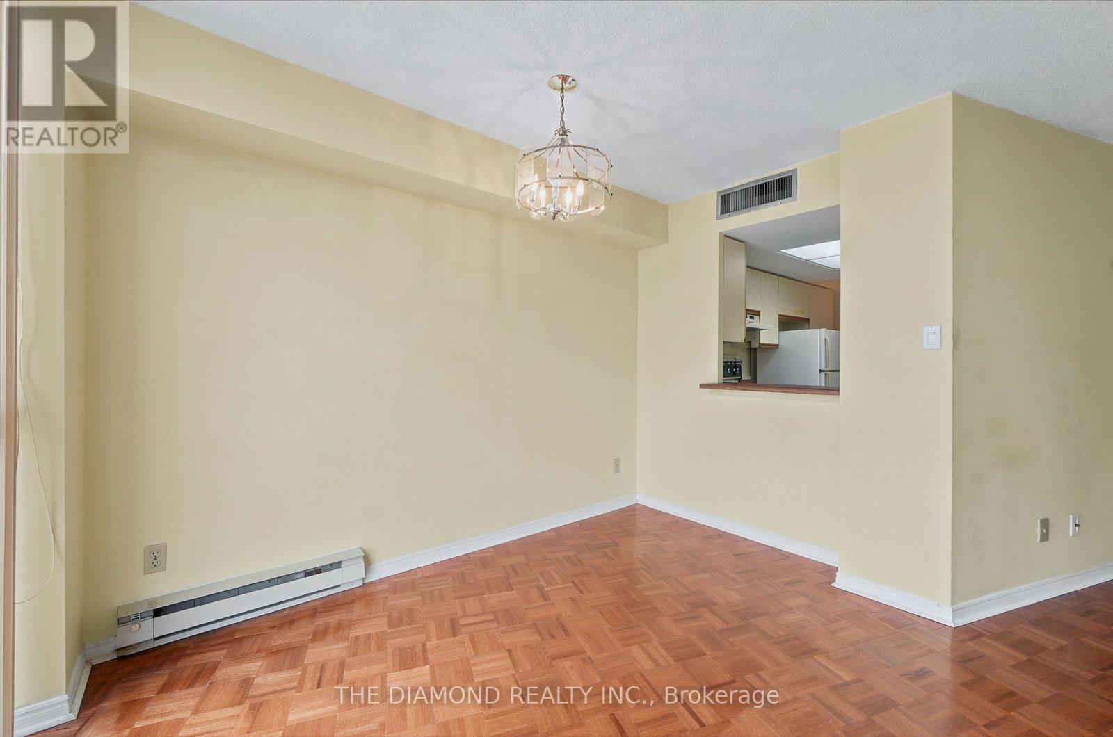 1805 - 1360 Rathburn Road E, Mississauga, Ontario  L4W 4H4 - Photo 9 - W13651956