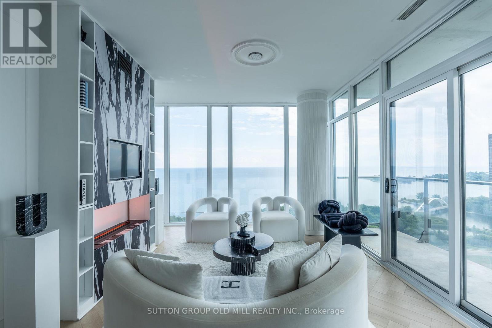 2505 - 103 THE QUEENSWAY, Toronto, Ontario