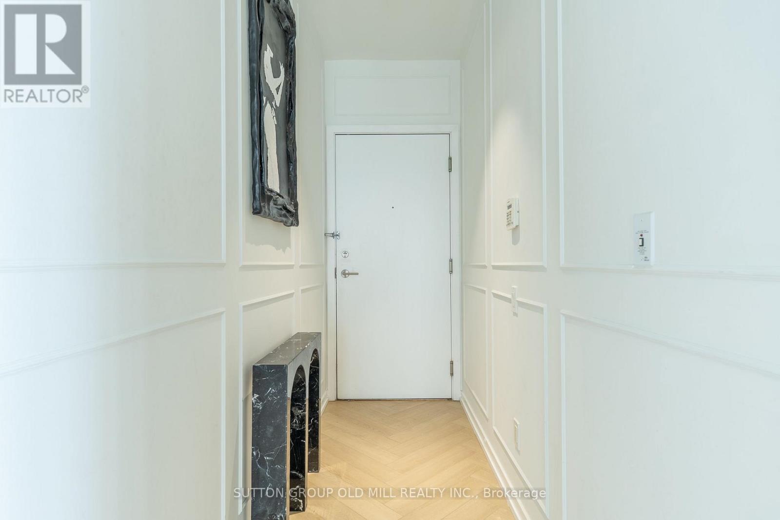 2505 - 103 The Queensway, Toronto, Ontario  M6S 5B3 - Photo 3 - W13651962