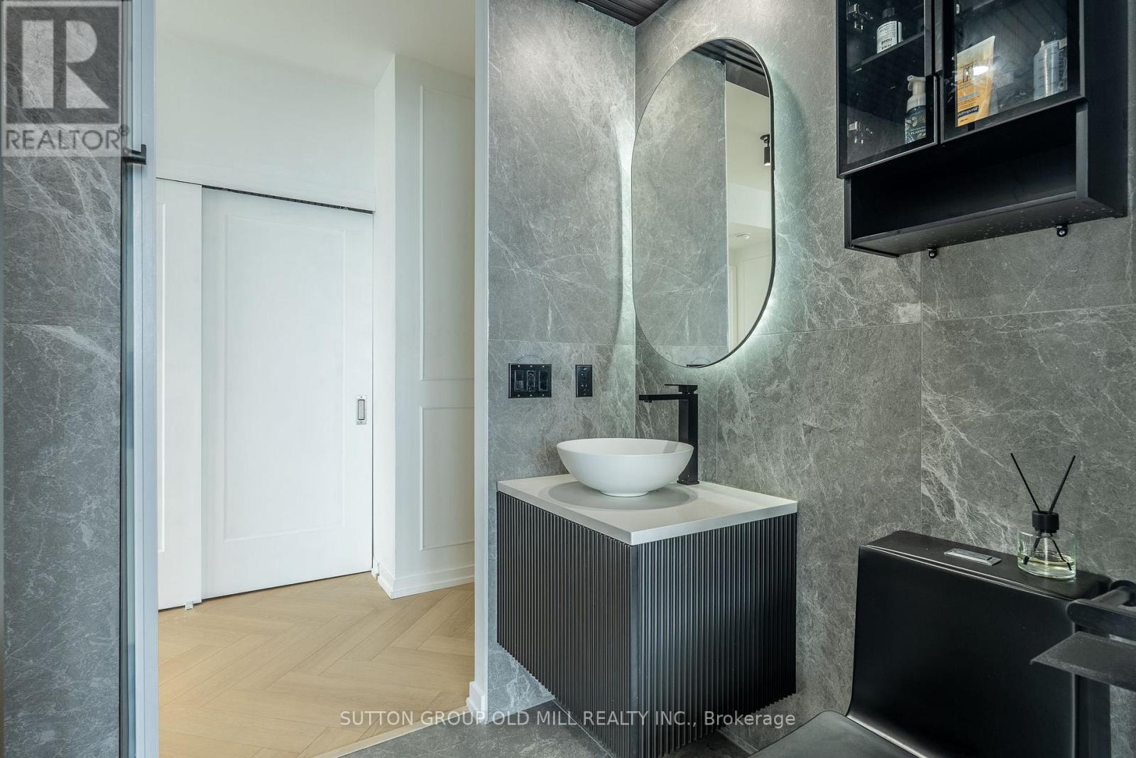2505 - 103 The Queensway, Toronto, Ontario  M6S 5B3 - Photo 35 - W13651962