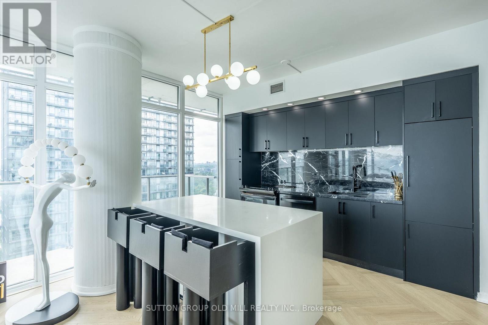 2505 - 103 The Queensway, Toronto, Ontario  M6S 5B3 - Photo 8 - W13651962