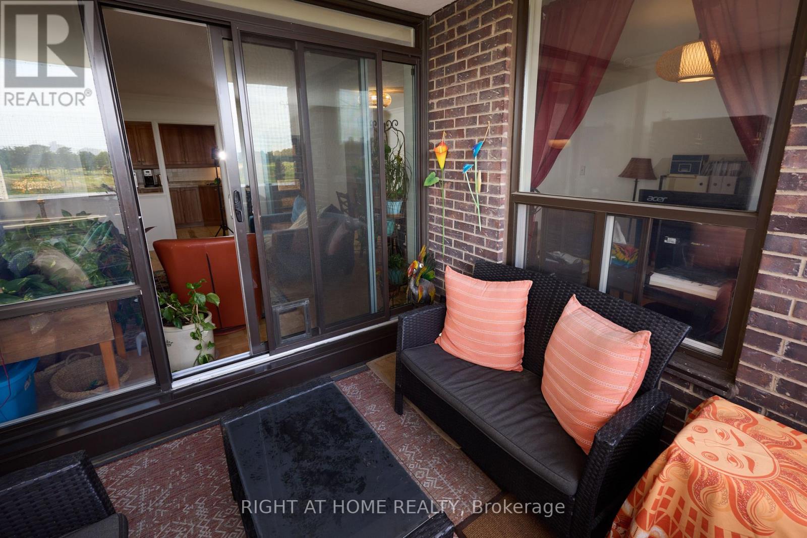 808 - 1535 Lakeshore Road E, Mississauga, Ontario  L5E 3E2 - Photo 6 - W13651976