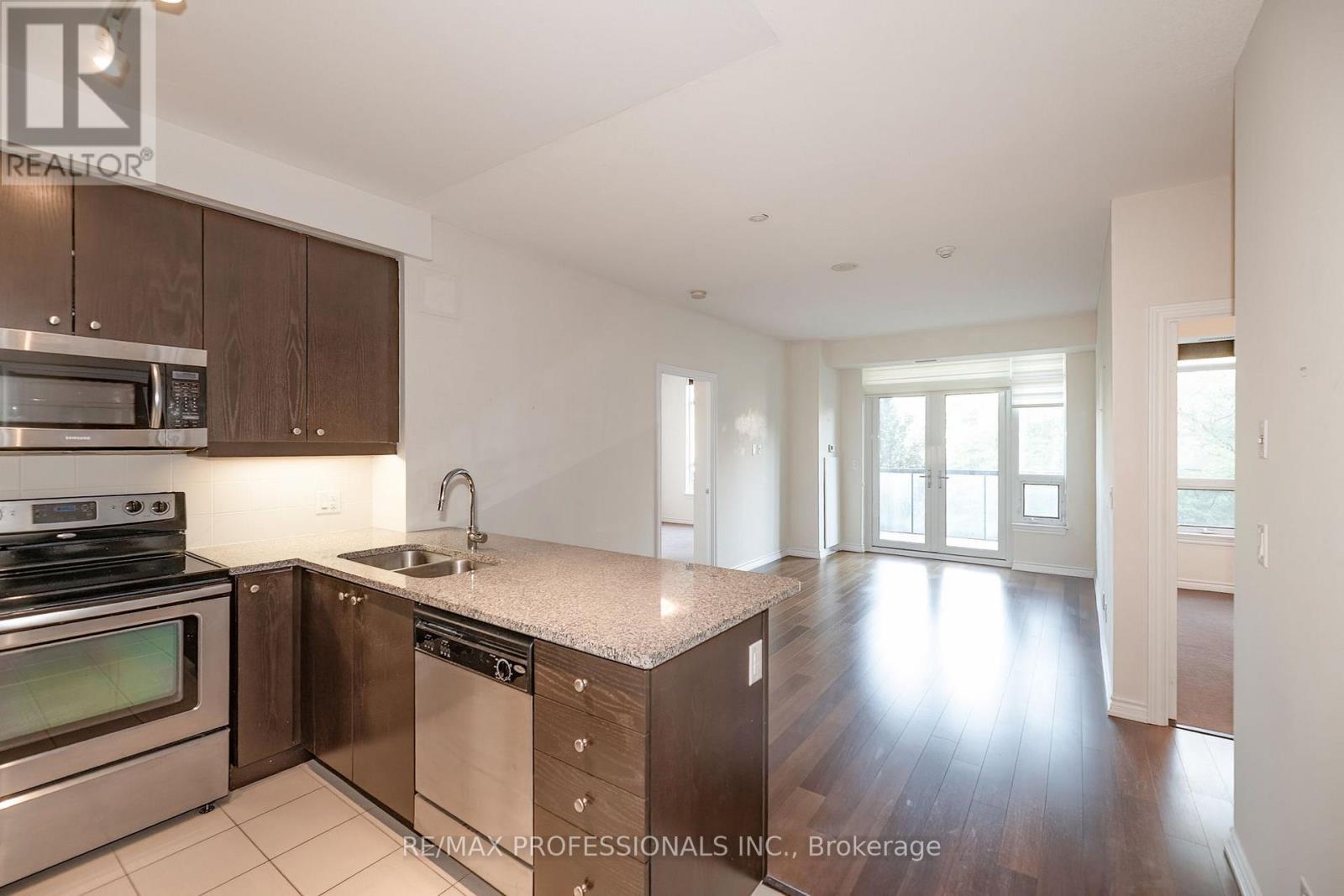 312 - 1135 Royal York Road, Toronto, Ontario  M9A 0C3 - Photo 10 - W13651990