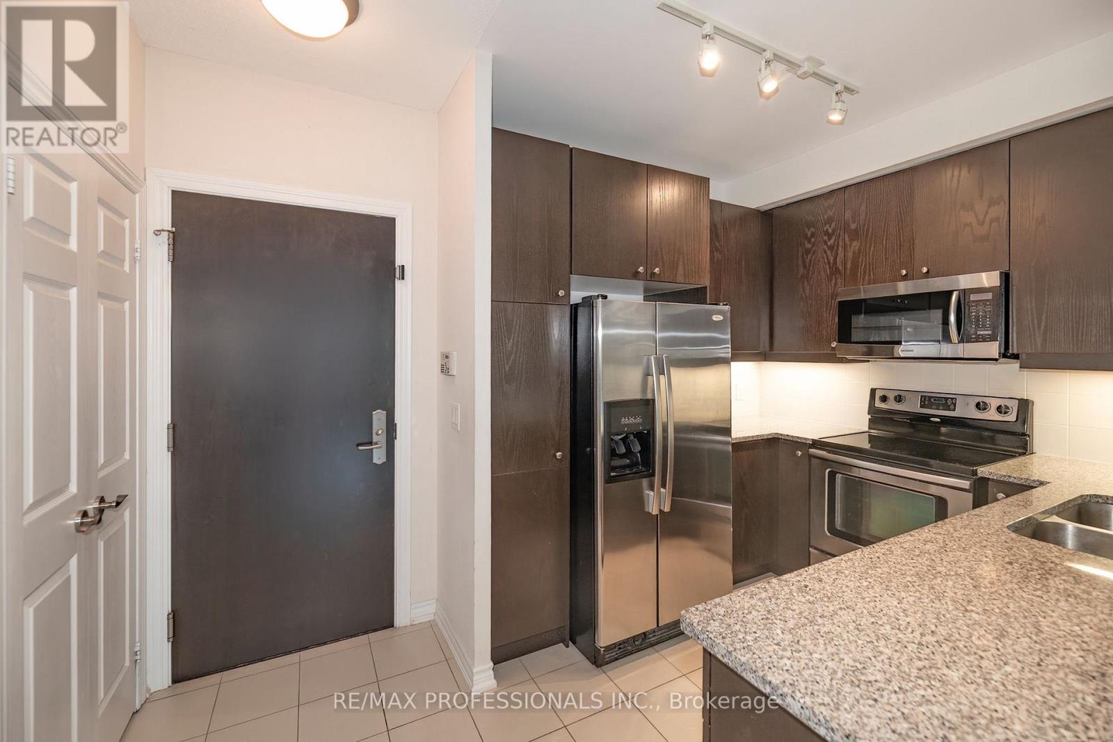 312 - 1135 Royal York Road, Toronto, Ontario  M9A 0C3 - Photo 8 - W13651990