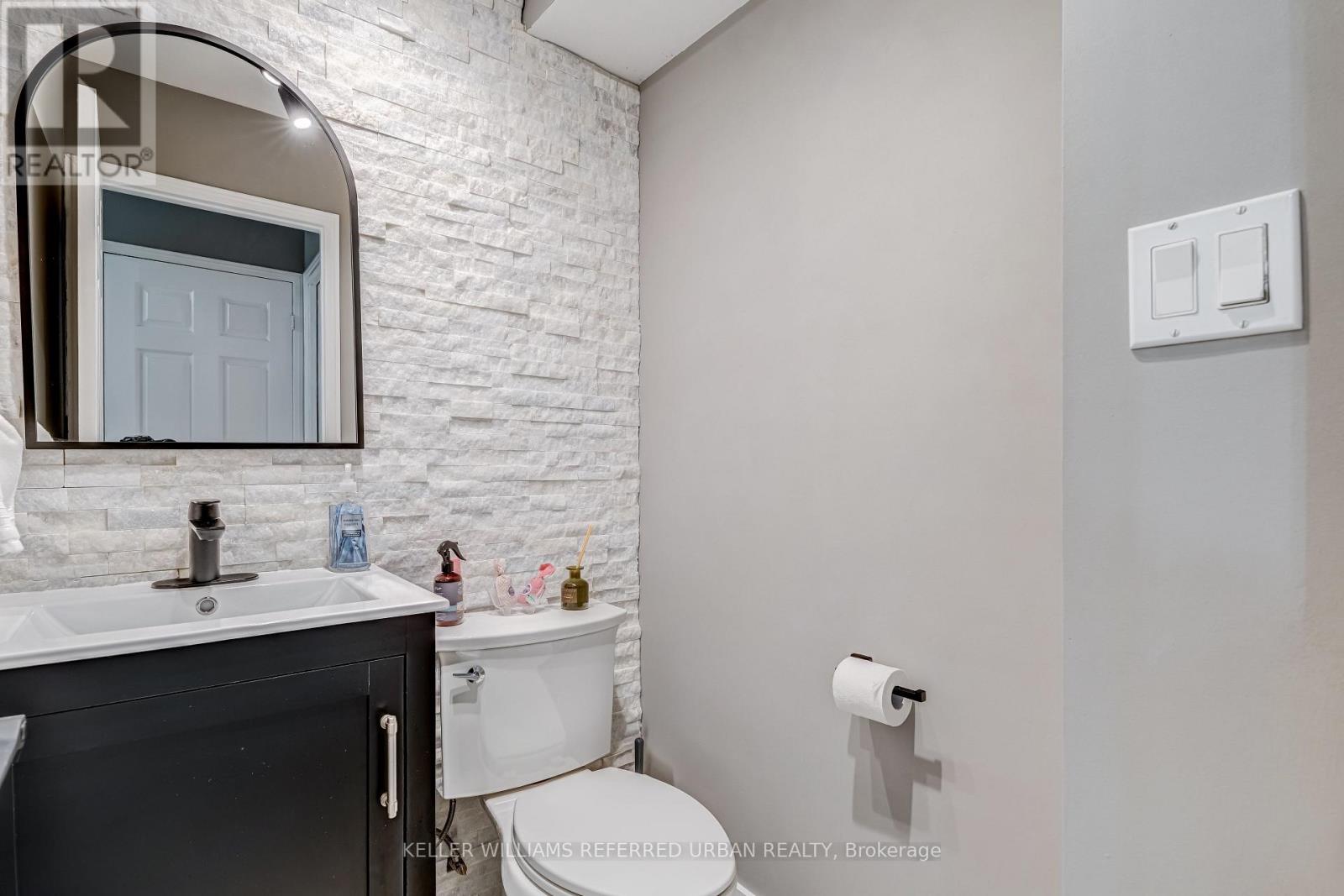 9 Stone Street, Halton Hills, Ontario  L7G 5W6 - Photo 15 - W13652006