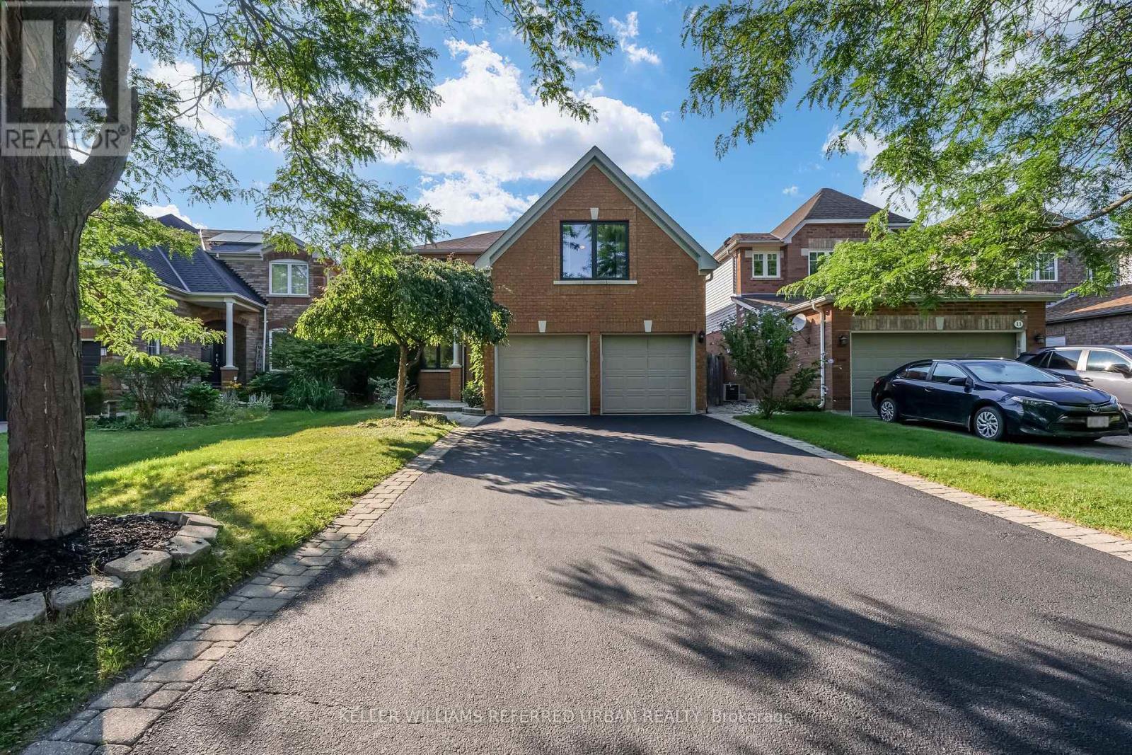 9 Stone Street, Halton Hills, Ontario  L7G 5W6 - Photo 2 - W13652006