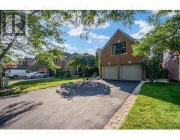 9 STONE STREET, Halton Hills, Ontario