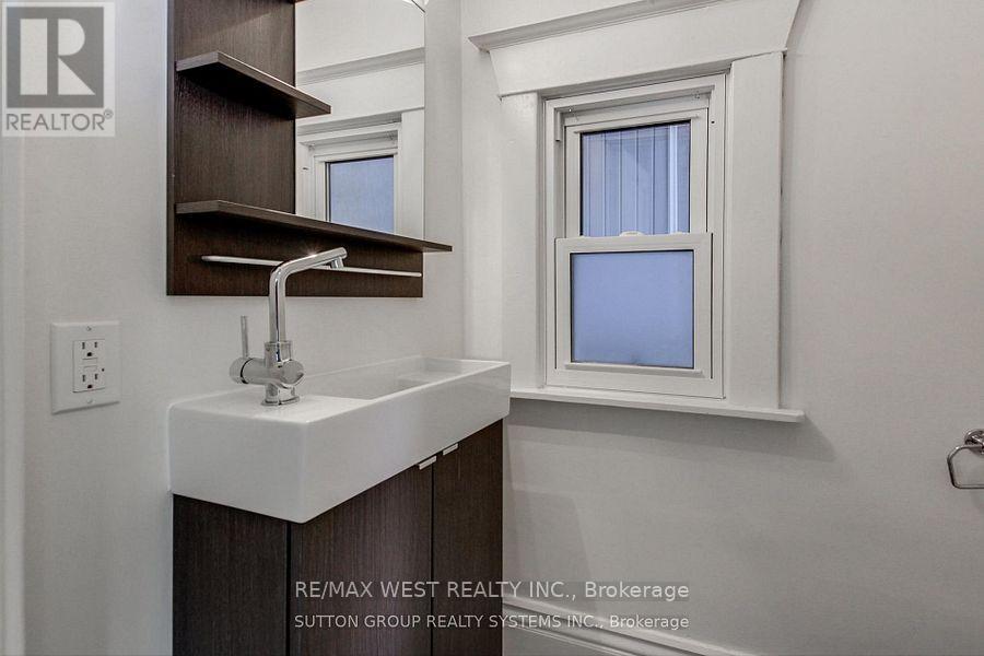 328 High Park Avenue, Toronto, Ontario  M6P 2S7 - Photo 11 - W13652020