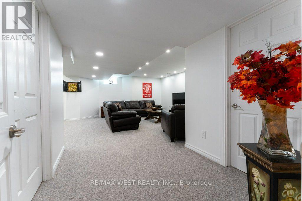 85 Aird Court, Milton, Ontario  L9T 8B6 - Photo 41 - W13652048