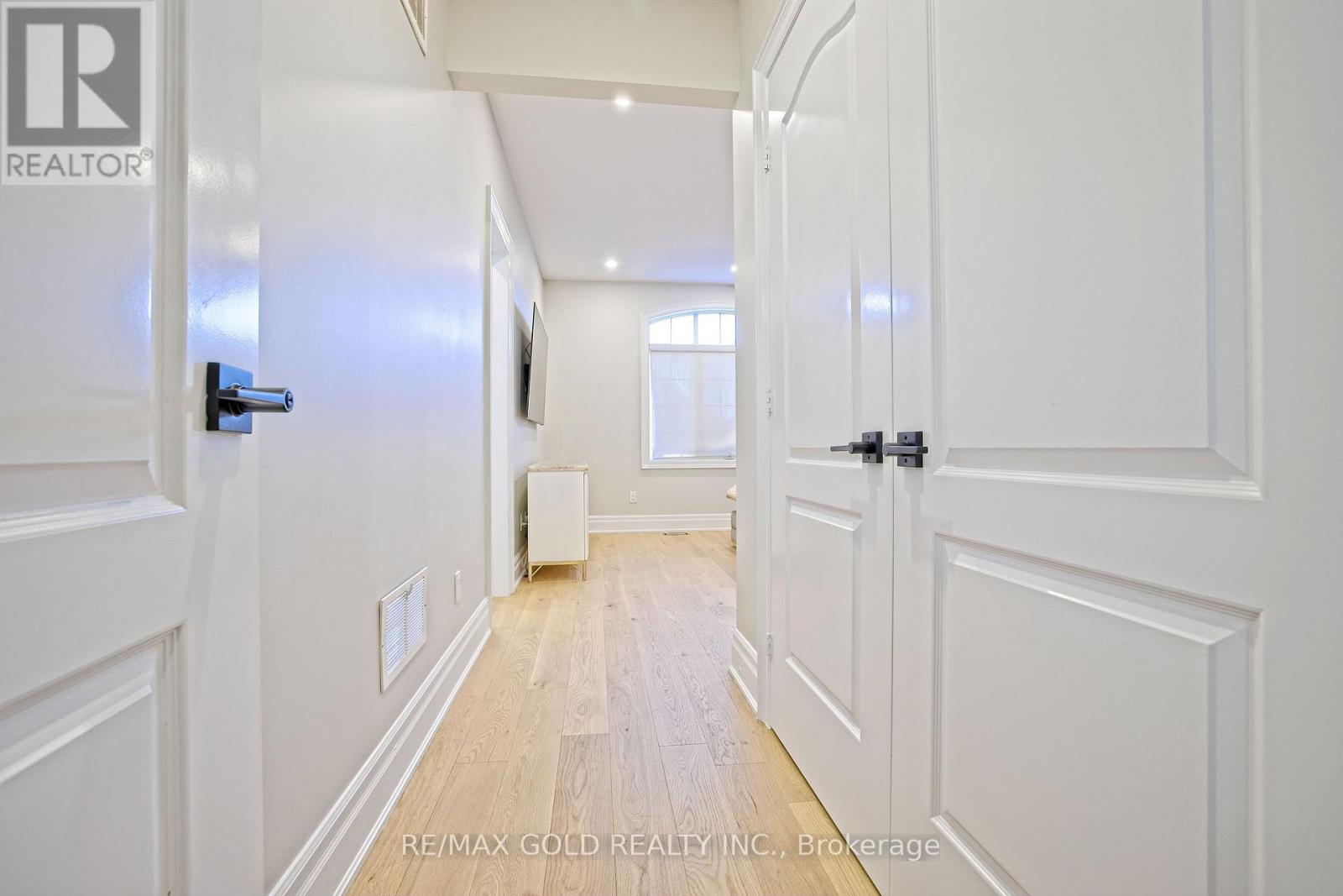 9 Lauderhill Road, Brampton, Ontario  L6P 2Z1 - Photo 38 - W13652056