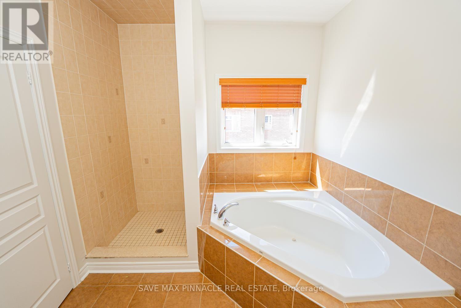 16 Baby Pointe Trail, Brampton, Ontario  L7A 0W3 - Photo 20 - W13652086