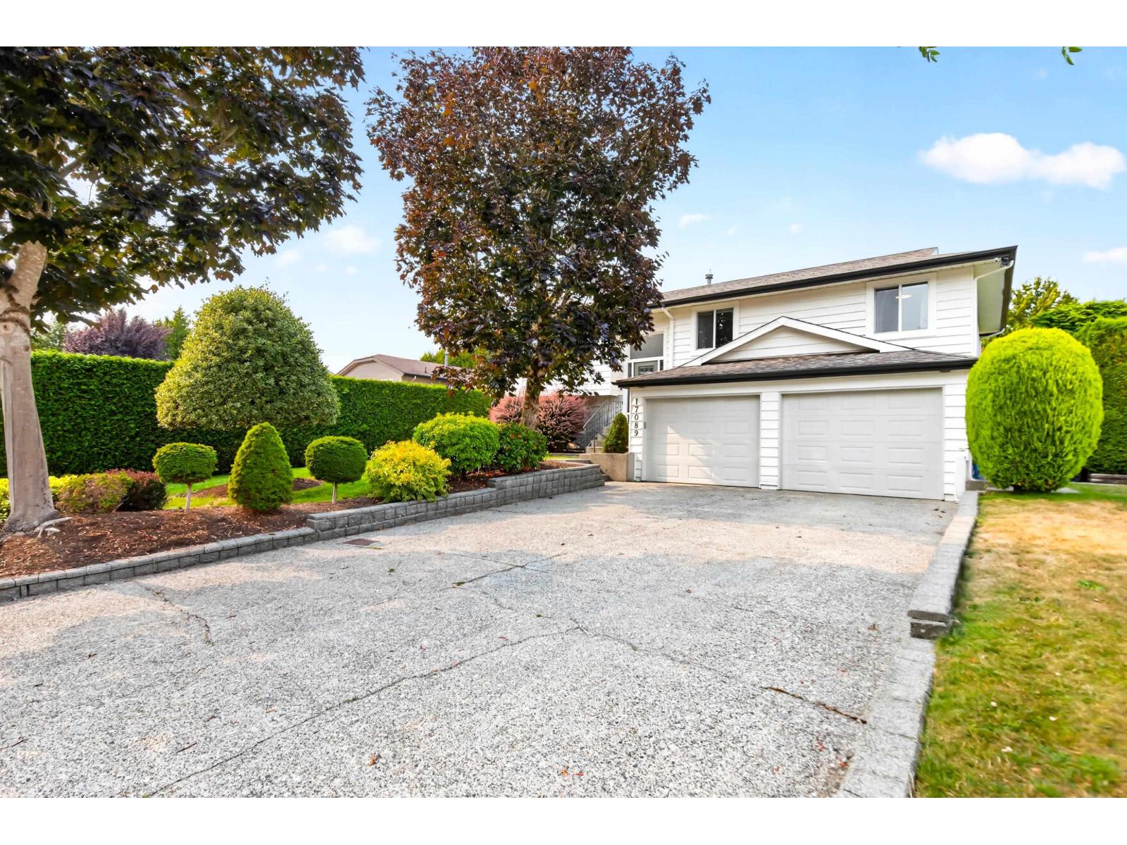 17089 60a Avenue, Surrey, British Columbia  V3S 6A7 - Photo 2 - R3153788