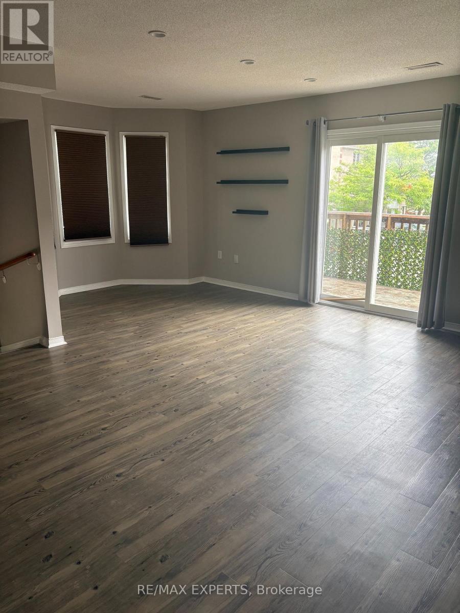 36 - 119 D'ambrosio Drive, Barrie, Ontario L4N 7R7 - Photo 2 - S13638568