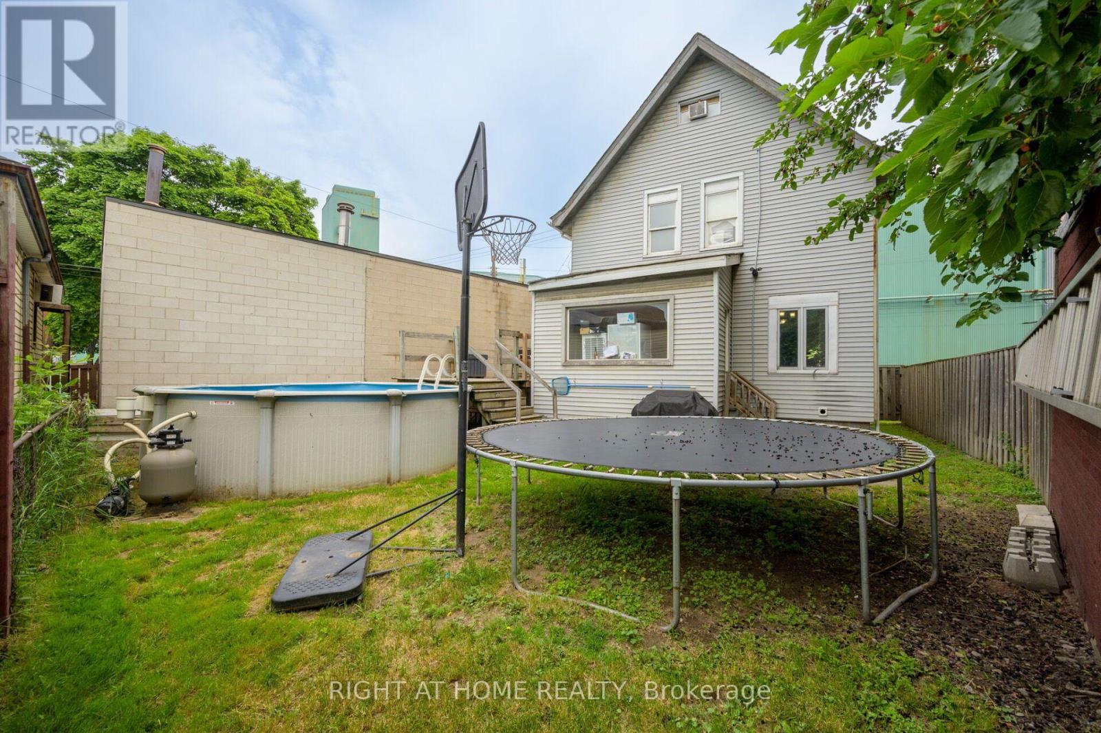 372 Beach Road, Hamilton, Ontario  L8H 3K5 - Photo 35 - X13651984