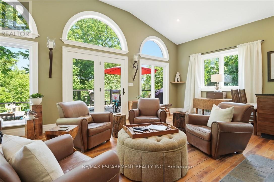 376 Moxley Road, Hamilton, Ontario  L9H 5L5 - Photo 13 - X13652022