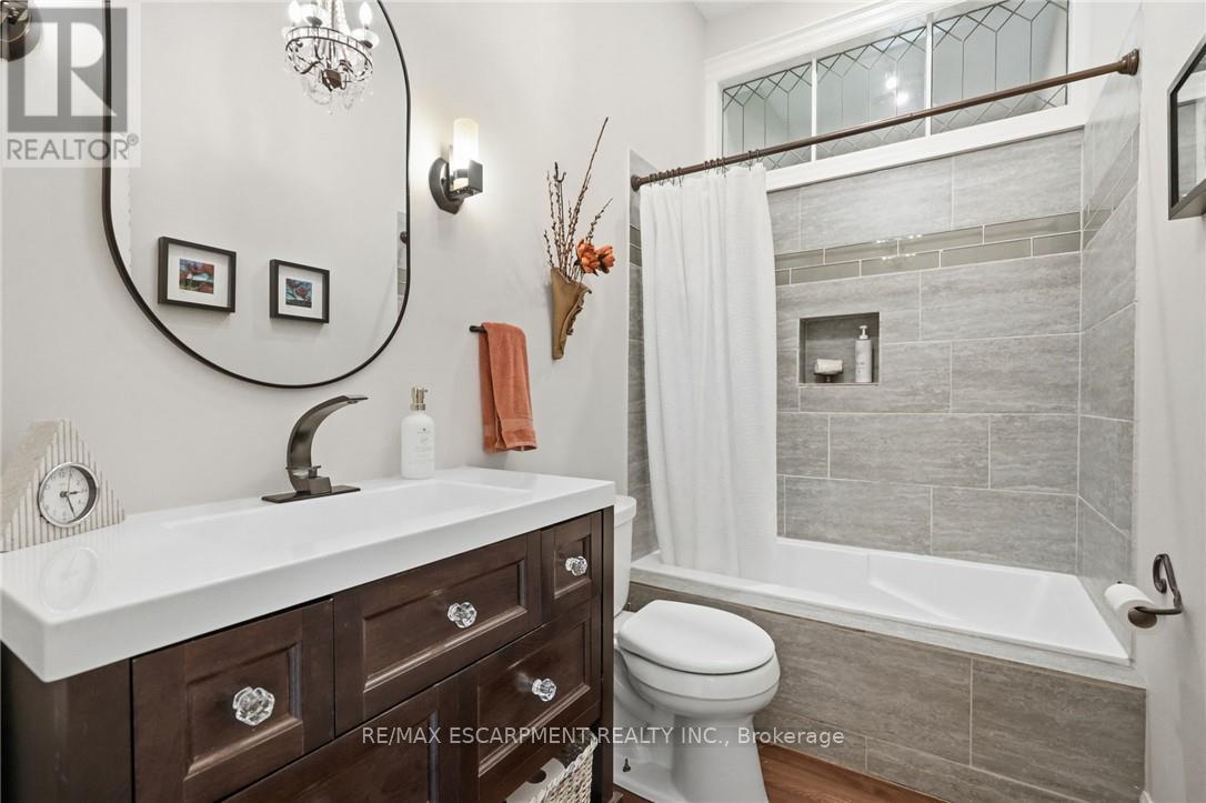 376 Moxley Road, Hamilton, Ontario  L9H 5L5 - Photo 20 - X13652022