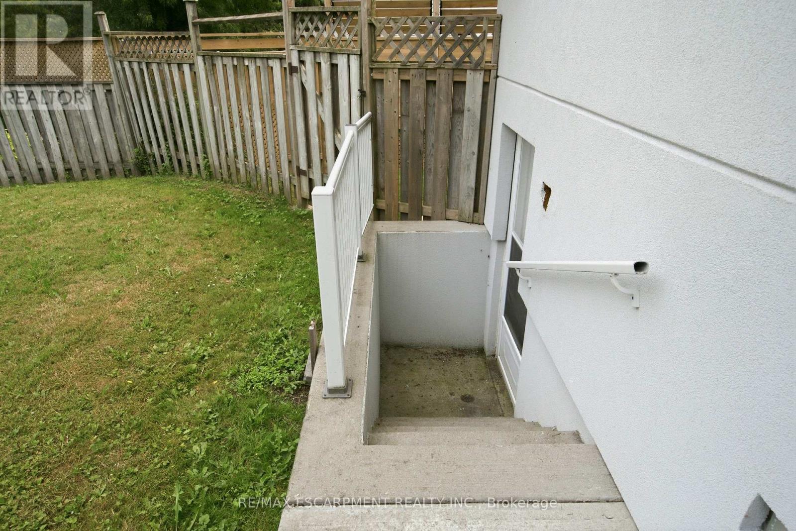 9 Fairview Place, Orangeville, Ontario L9W 3B3 - Photo 33 - W13579236