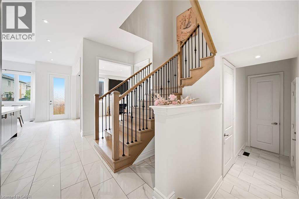 11 Grierson Trail, Waterdown, Ontario  L8B 1X5 - Photo 9 - 40851495
