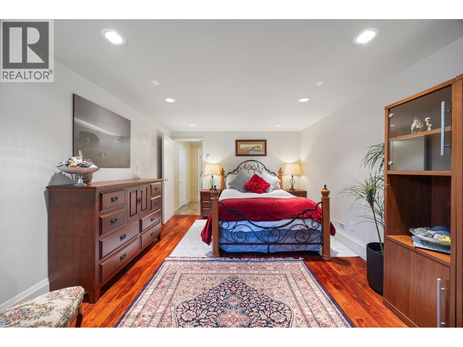 8236 17th Avenue, Burnaby, British Columbia  V3N 1M8 - Photo 23 - R3152347
