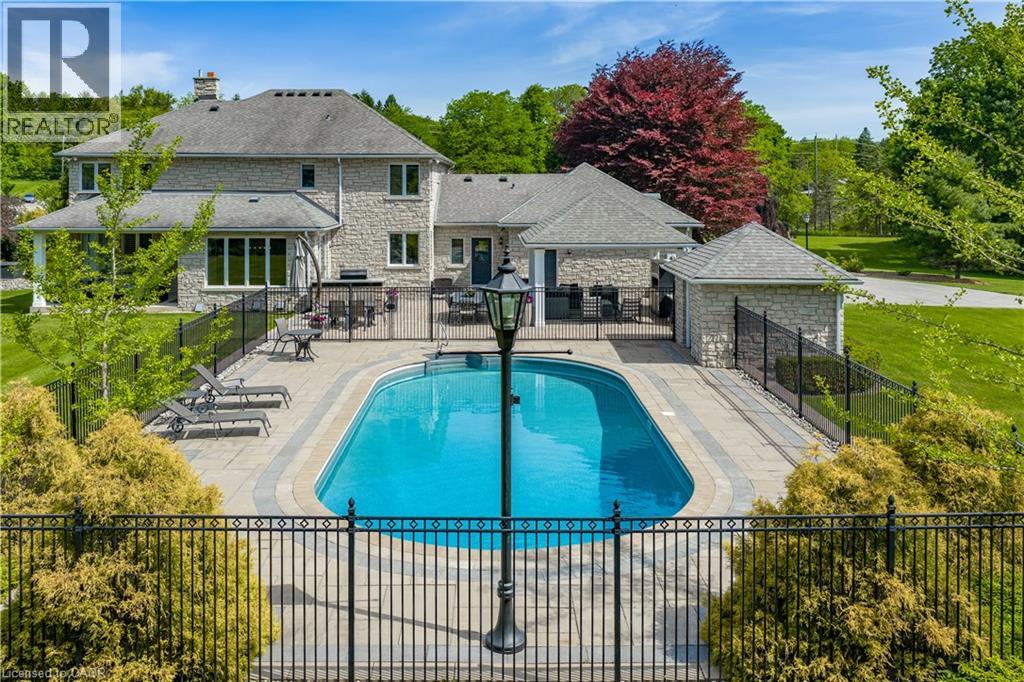 938 GOVERNOR'S Road, Dundas, Ontario