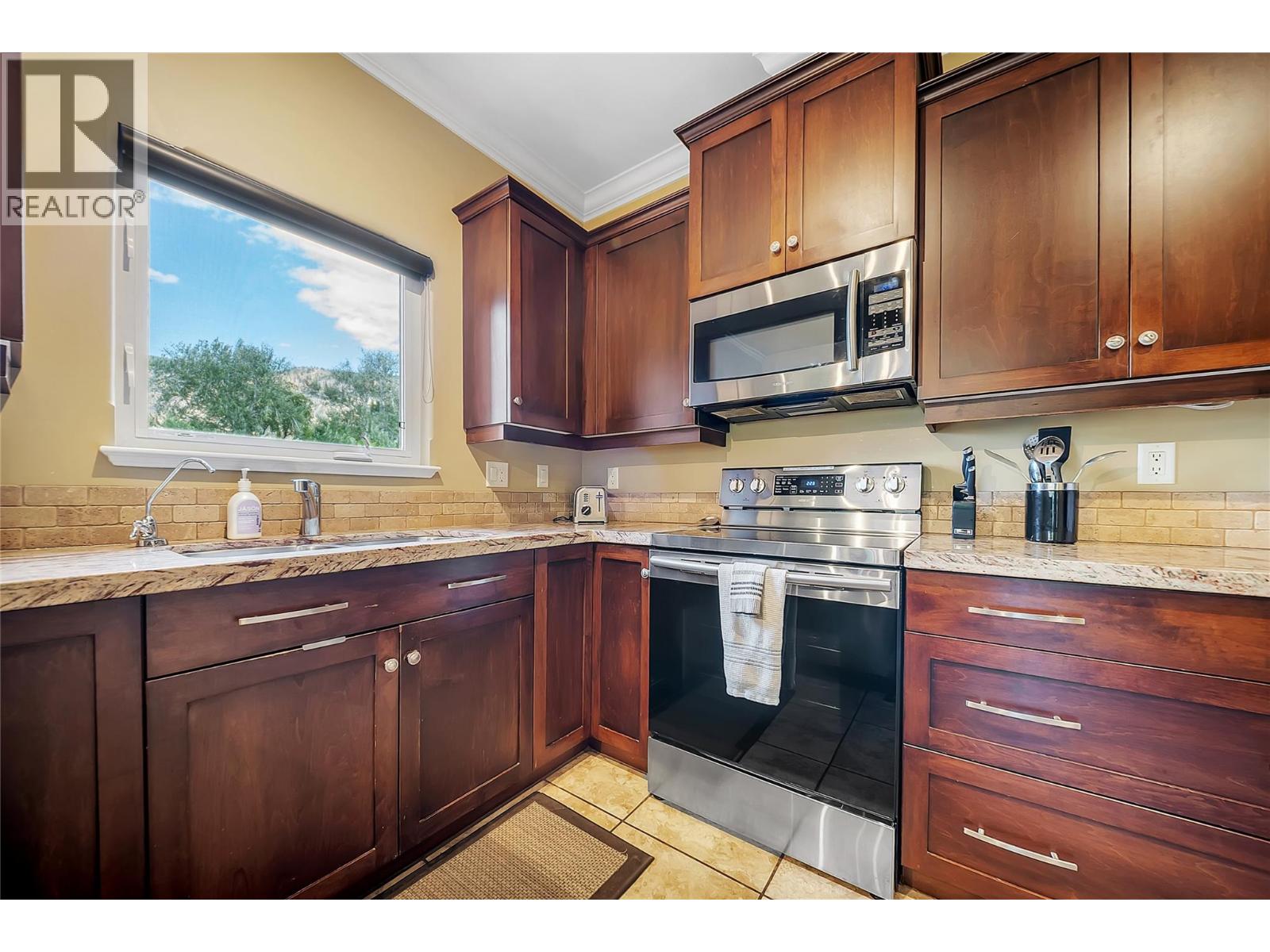4300 44th Avenue Unit# 5, Osoyoos, British Columbia  V0H 1V6 - Photo 10 - 10395209