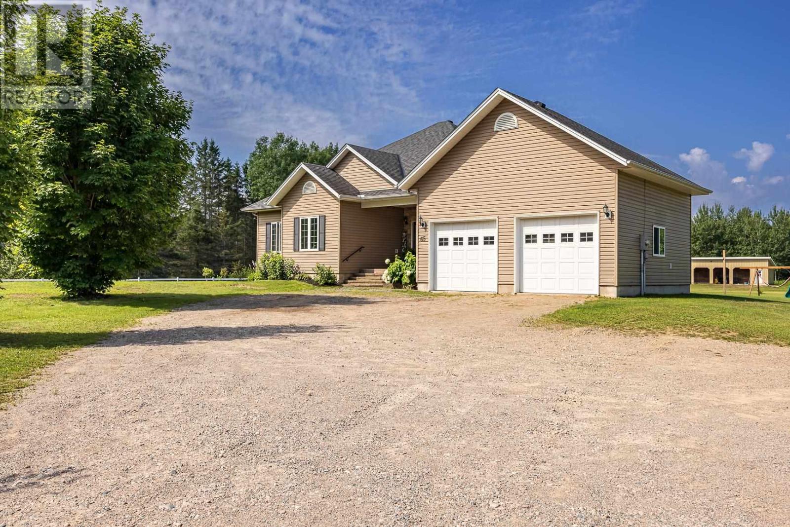 65 Gagnon Rd, Prince Townhsip, Ontario P6A 6K4 - Photo 1 - SM261823