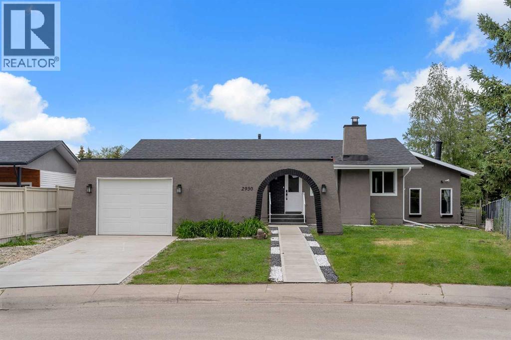 2930 Oakmoor Crescent SW, Calgary, Alberta T2V 3Z7 - Photo 1 - A2335752