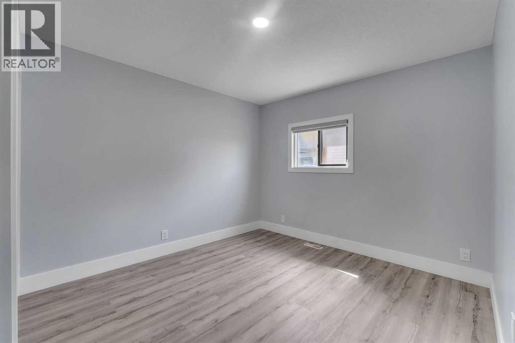 2930 Oakmoor Crescent SW, Calgary, Alberta T2V 3Z7 - Photo 19 - A2335752