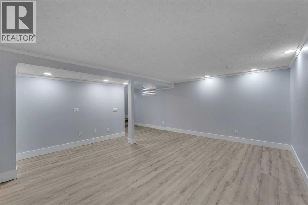 2930 Oakmoor Crescent SW, Calgary, Alberta T2V 3Z7 - Photo 28 - A2335752