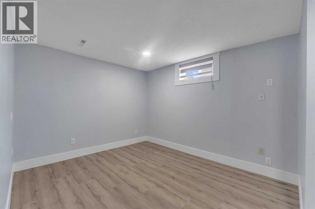 2930 Oakmoor Crescent SW, Calgary, Alberta T2V 3Z7 - Photo 33 - A2335752
