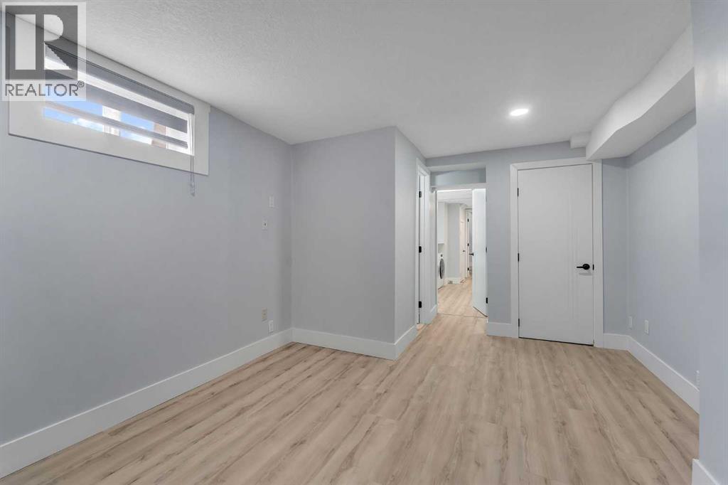 2930 Oakmoor Crescent SW, Calgary, Alberta T2V 3Z7 - Photo 34 - A2335752