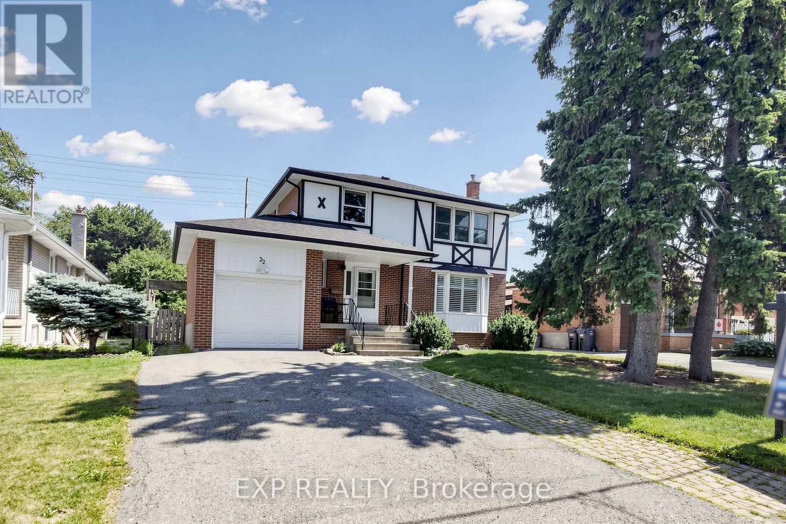 22 CHESTNUT AVENUE, Brampton, Ontario