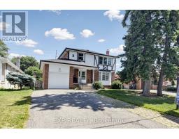 22 CHESTNUT AVENUE, Brampton, Ontario