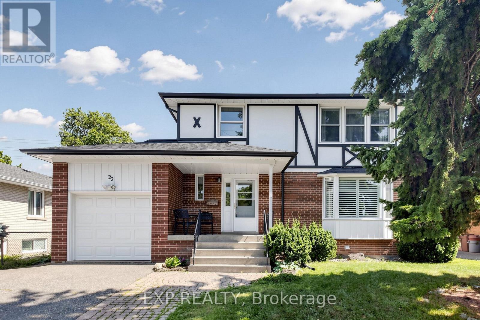 22 Chestnut Avenue, Brampton, Ontario  L6X 2A5 - Photo 2 - W13645542