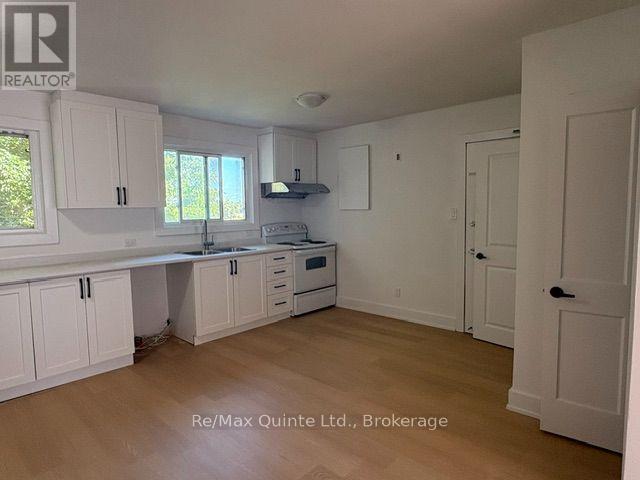 6 - 174 Queen Street, Quinte West, Ontario  K8V 4Y6 - Photo 4 - X13652208