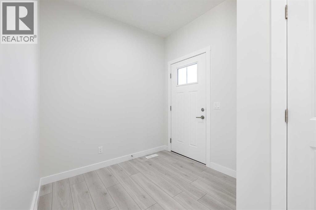 385 Sora Park SE, Calgary, Alberta  T3S 0L6 - Photo 8 - A2302959