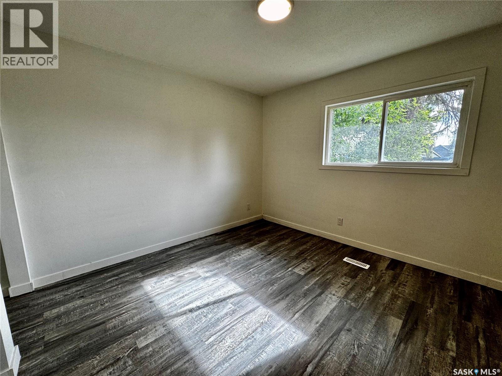 807 Weldon Avenue, Saskatoon, Saskatchewan  S7M 2V3 - Photo 7 - SK038338