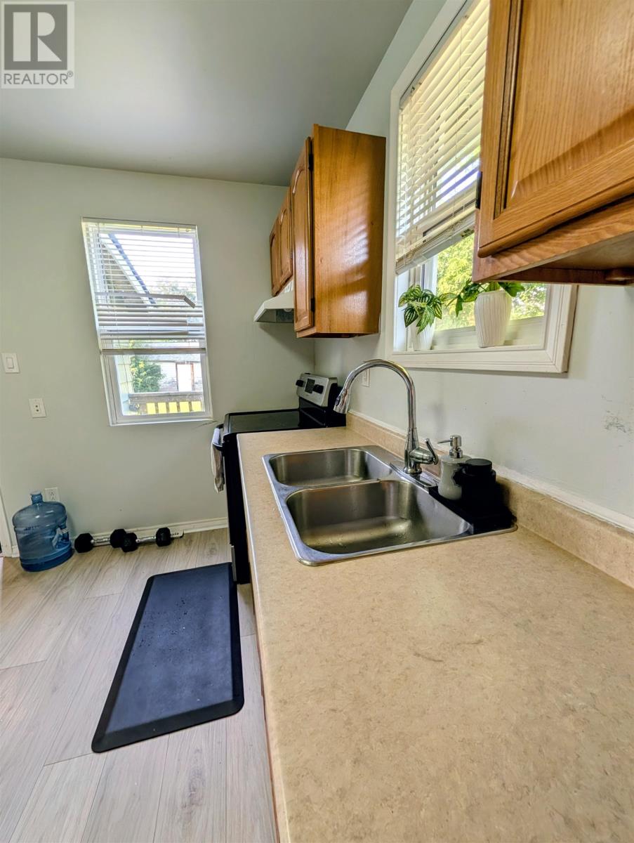 717 Northern Ave, Thunder Bay, Ontario  P7C 2W1 - Photo 10 - TB2602147