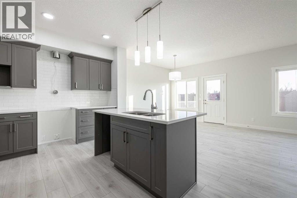 385 Sora Park SE, Calgary, Alberta  T3S 0L6 - Photo 12 - A2302959