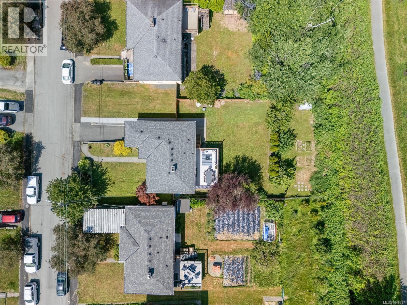 4147 Hawkes Ave, Saanich, British Columbia  V8Z 3Y9 - Photo 6 - 1046337