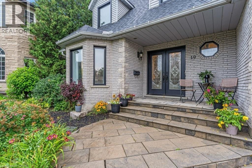 19 Kenley Lane, Cambridge, Ontario  N1S 4Z1 - Photo 2 - 40848266