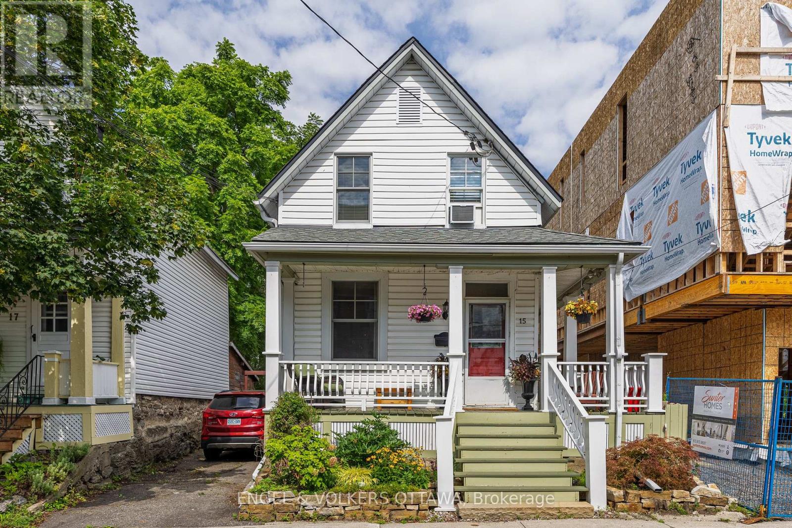 15 LOWREY STREET, Ottawa, Ontario