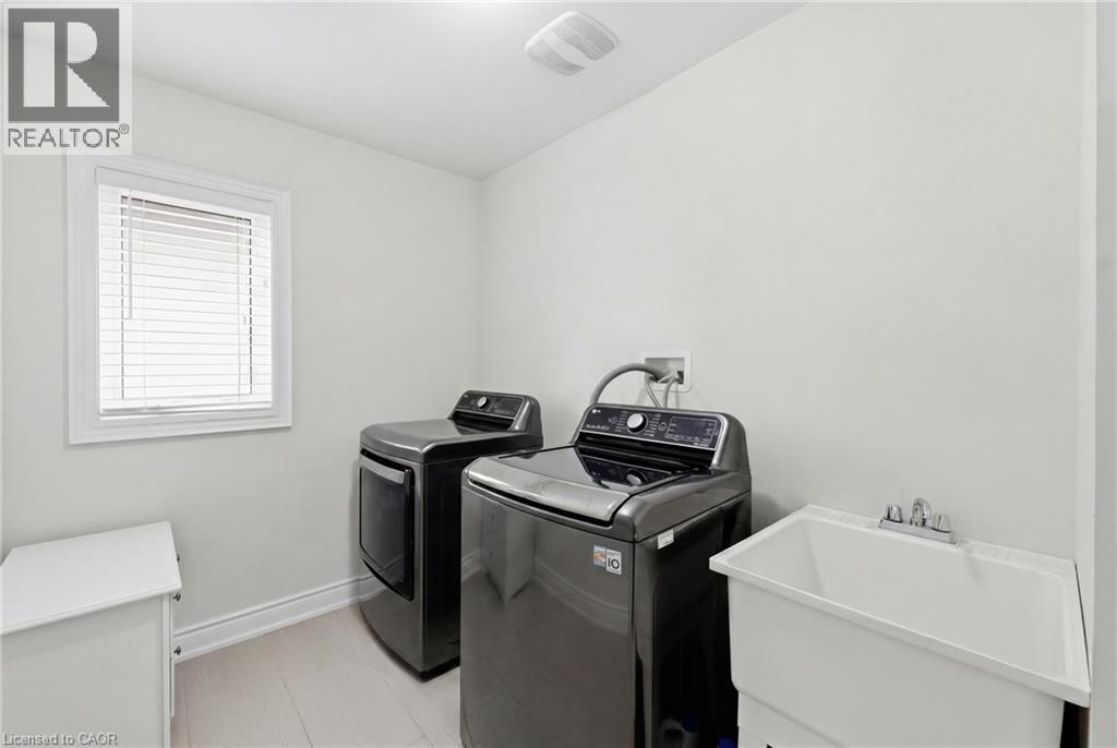 7979 Buckeye Crescent, Niagara Falls, Ontario  L2H 0N9 - Photo 32 - 40848888