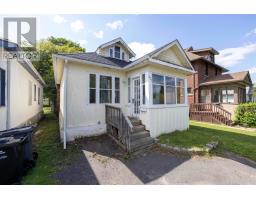 521 Vickers ST S, Thunder Bay, Ontario
