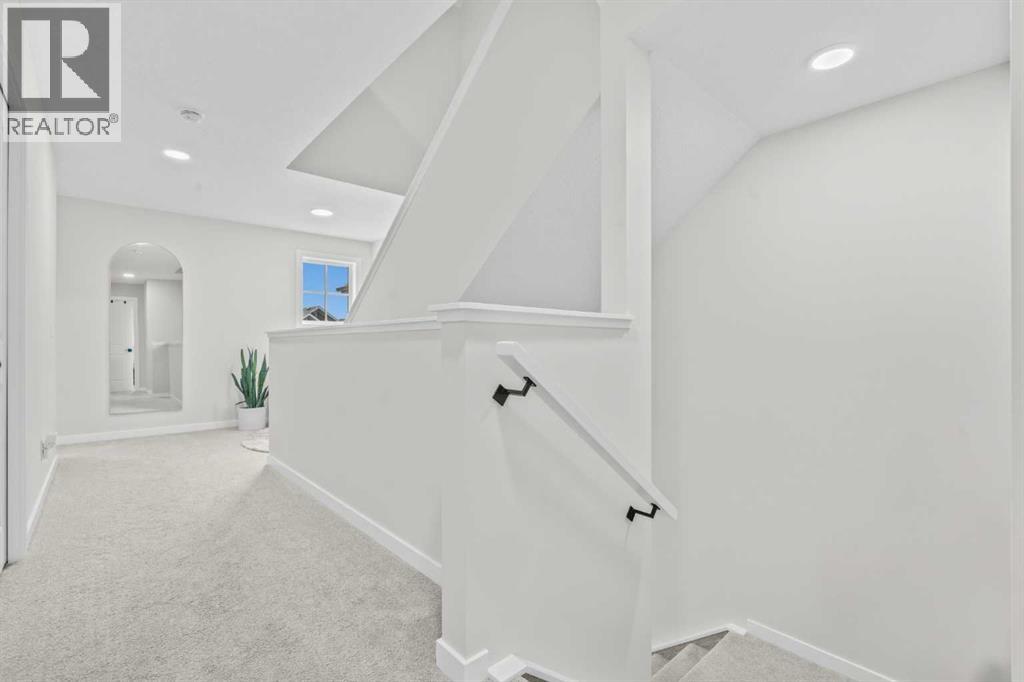 34 Belvedere Green SE, Calgary, Alberta  T2A 7M5 - Photo 15 - A2330402