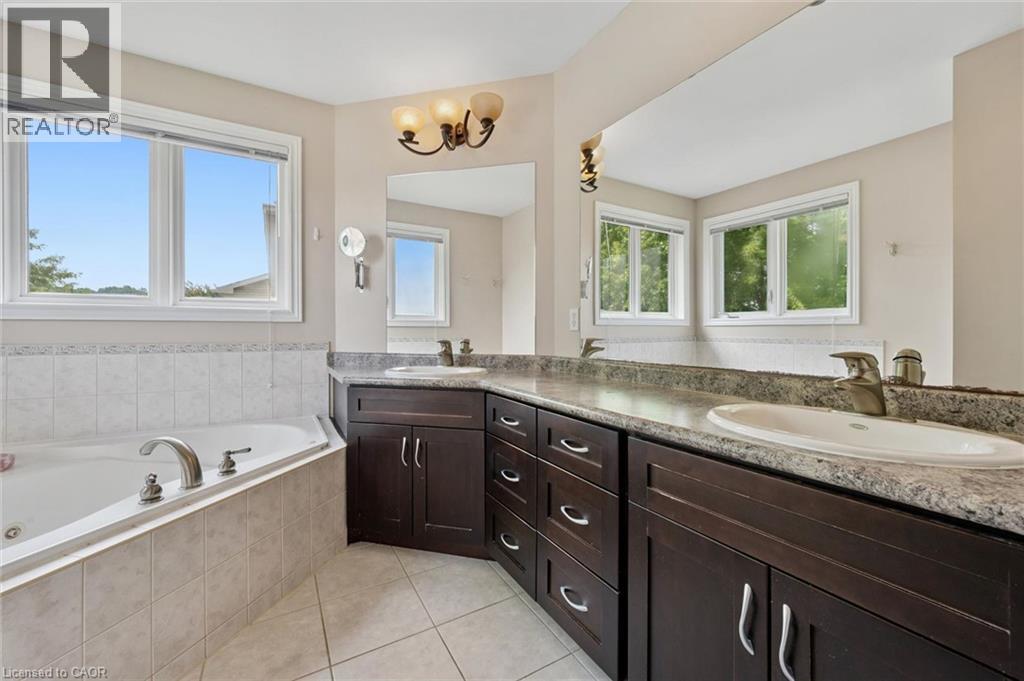 360 Red Osier Road, Waterloo, Ontario  N2V 2V8 - Photo 34 - 40853517