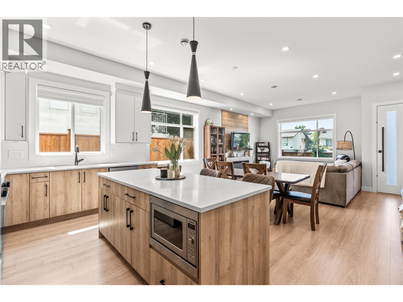 picture 28